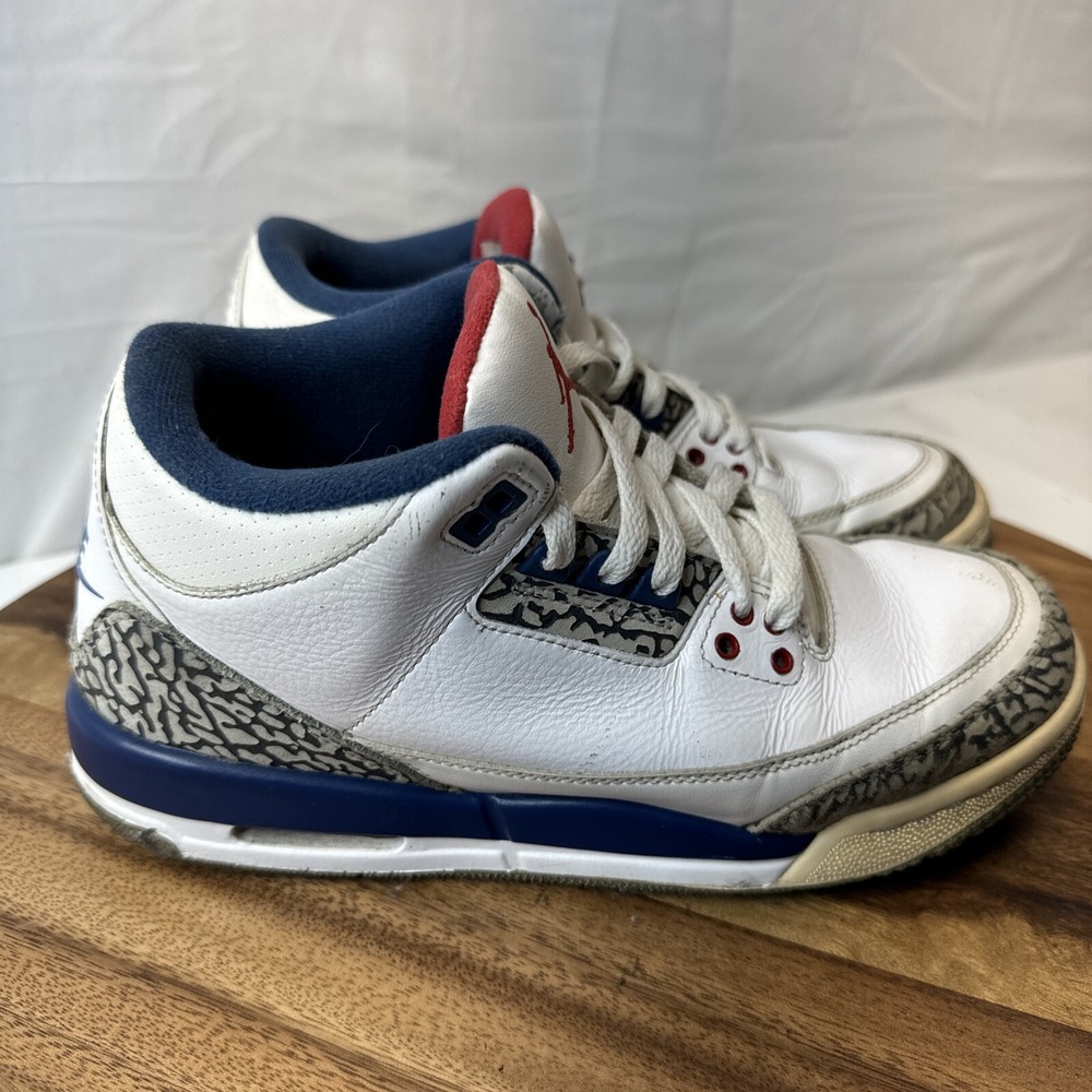 Nike Air Jordan Shoe 854261-106 US Sizeโ 6Y Blue/Red/White/Gray